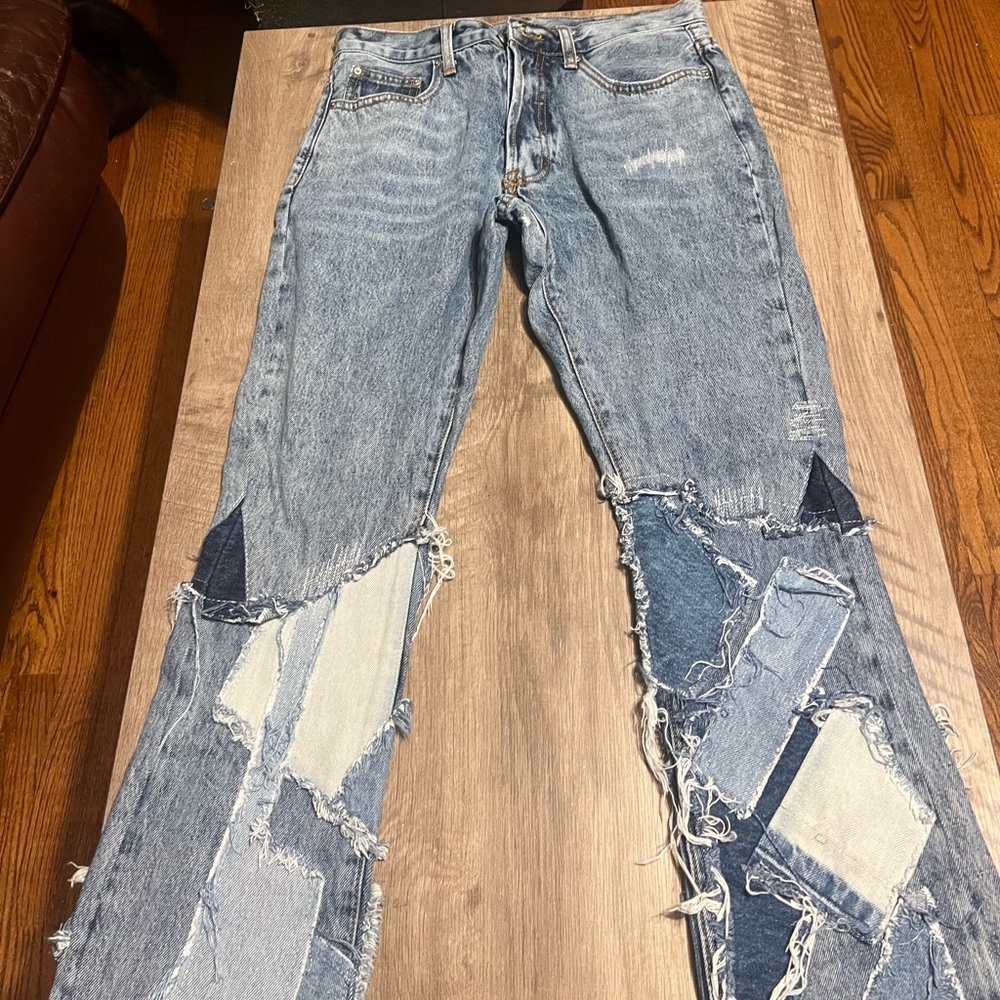 B424 PATCH FLARE DENIM